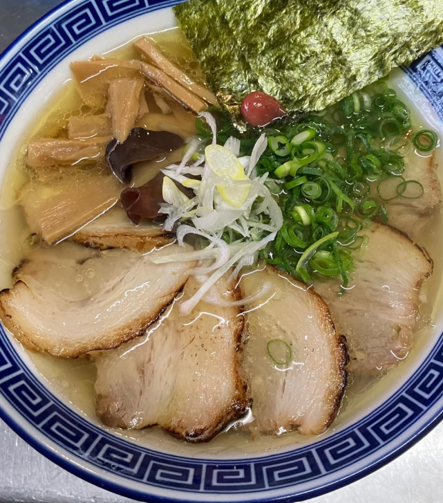 人気のラーメンがまかないに