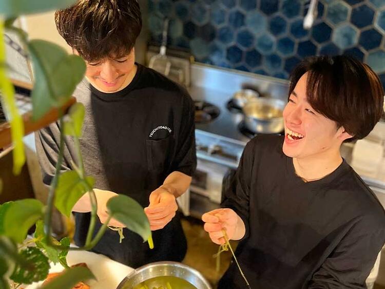 「 料理を楽しめる仲間と一緒に」