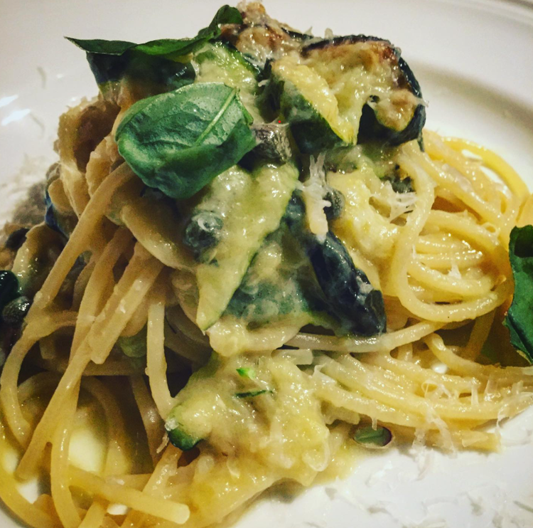 本格的な南イタリア料理も学べます