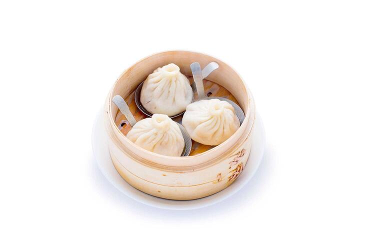皮から手作りの小籠包