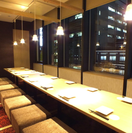 個室和食で落ち着いた接客を学べます