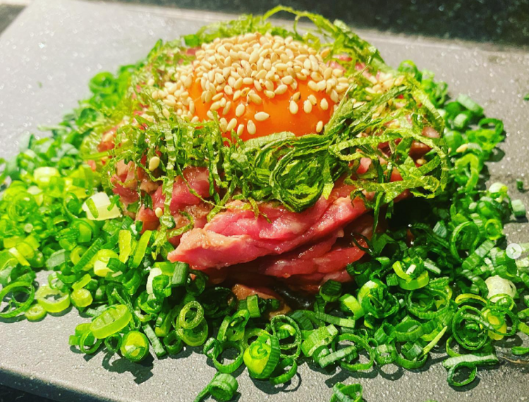 鮮度が高いお肉だから提供できるメニュー