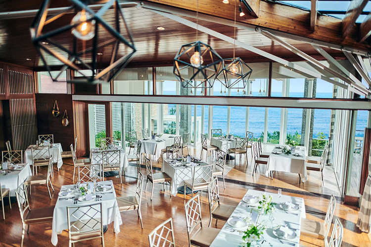 海に浮かぶ帆船をモチーフに設計された空間