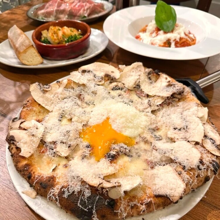 ランチでも20種類以上のメニューをご用意