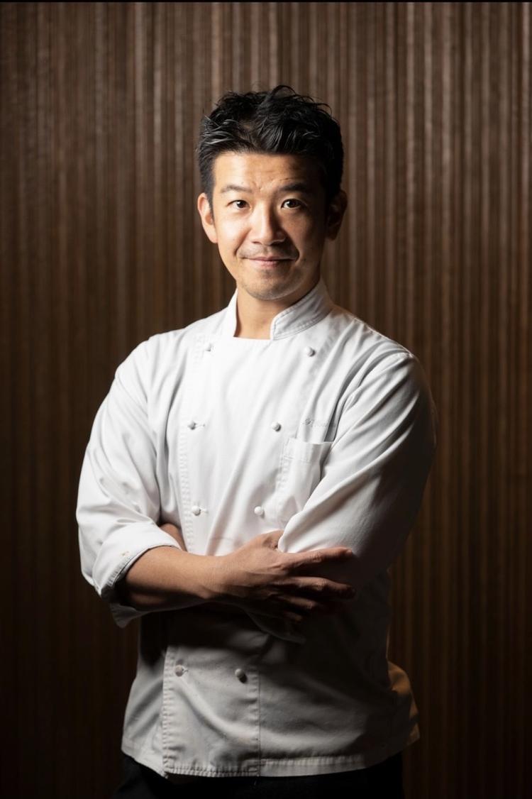 グローバルに活躍する米沢シェフが監修