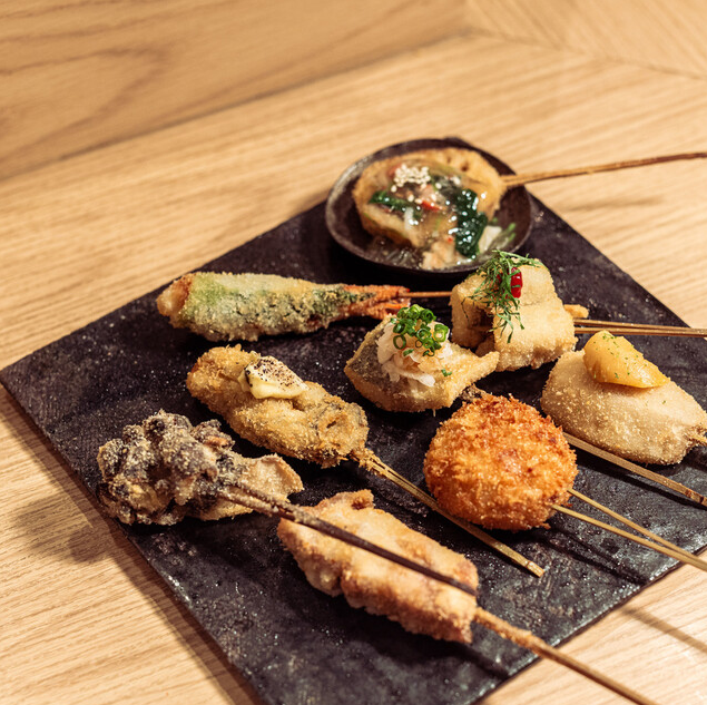 人気★旬食材の創作串揚げは絶品です♪