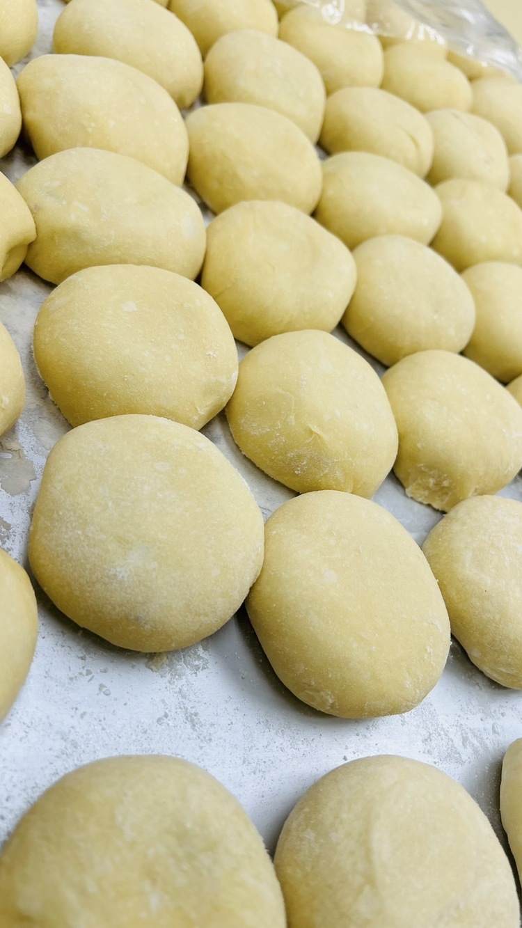 一つひとつに、愛情を込めて焼いてます。