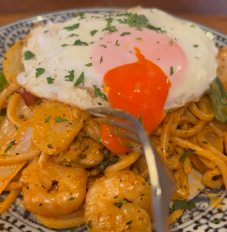 視覚も味覚も満たす絶品パスタ◎