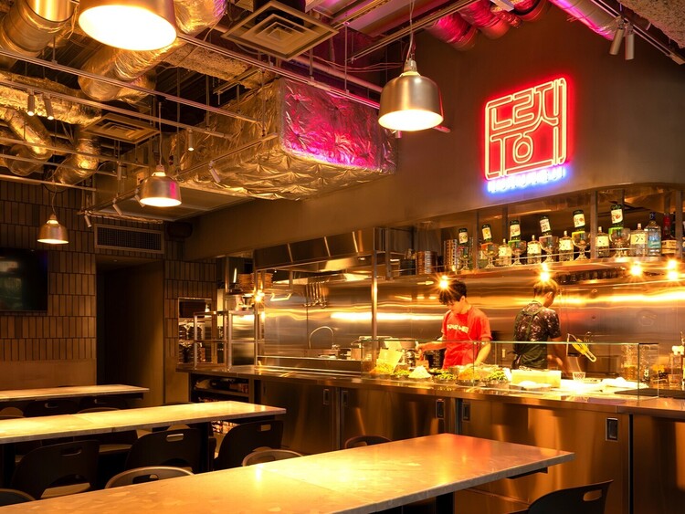 OPENしてスグ大人気☆韓国食堂ヌルンジ