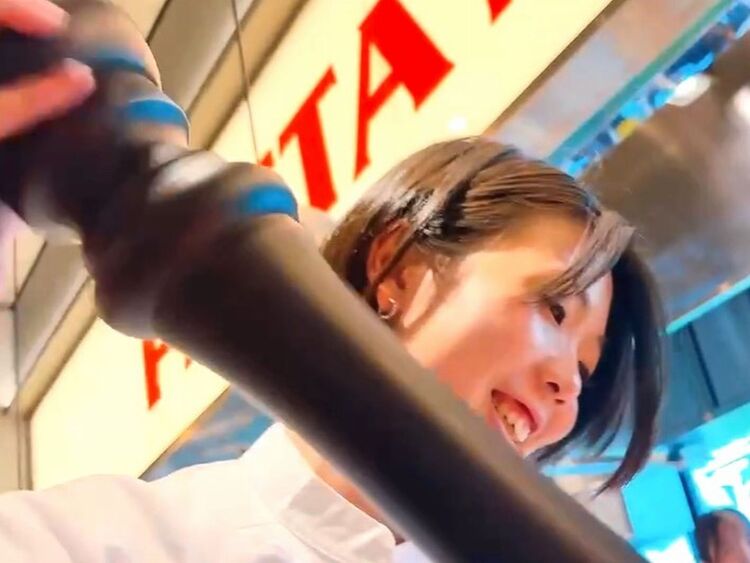 仕上げは大きなペッパーミルを使って演出☆