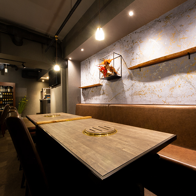 20代で年収1000万円を稼ぐ店長も在籍