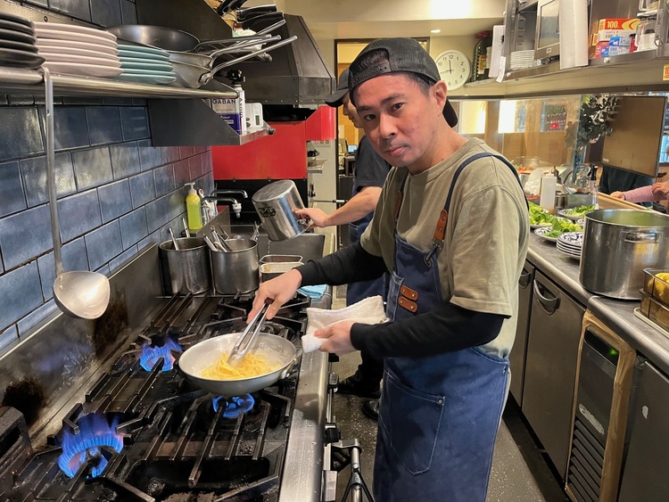 デニムのエプロンがおしゃれ☆