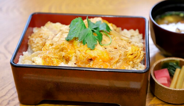 美味しいまかないあり♪