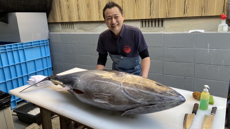 五島から取り寄せているマグロを使用