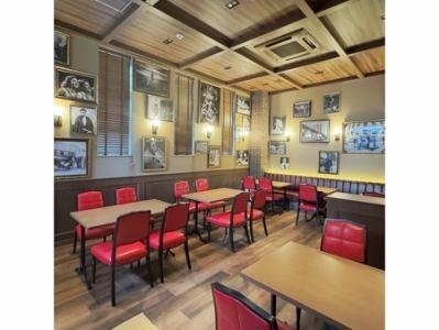 上品な空間で料理を楽しんでいただけます