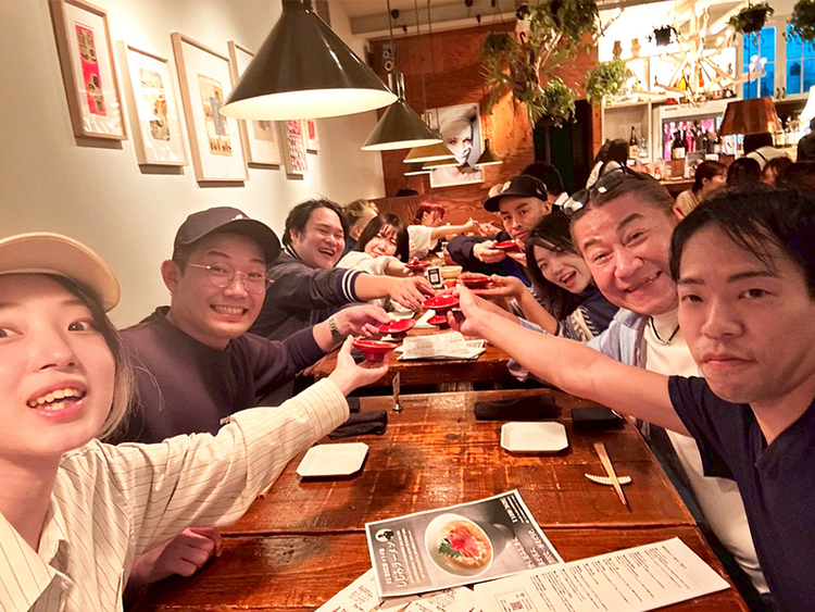 楽しむ時も、皆で一致団結して楽しみます♪