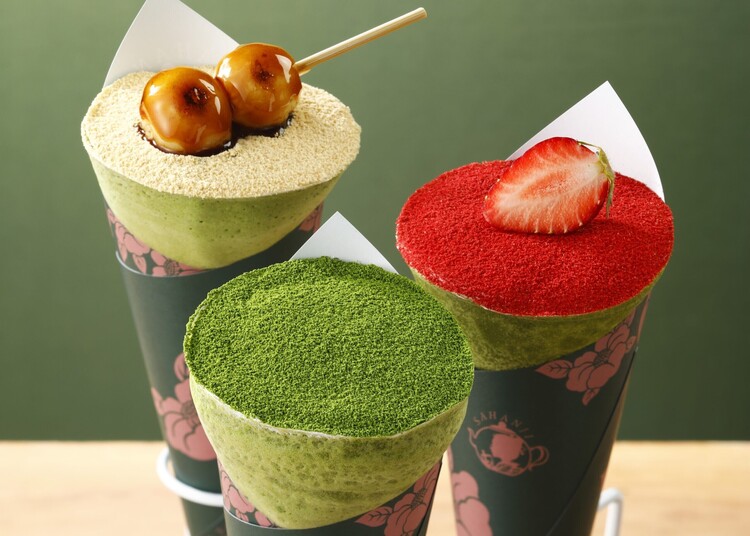 クレープ生地にもお茶を練り込むこだわり