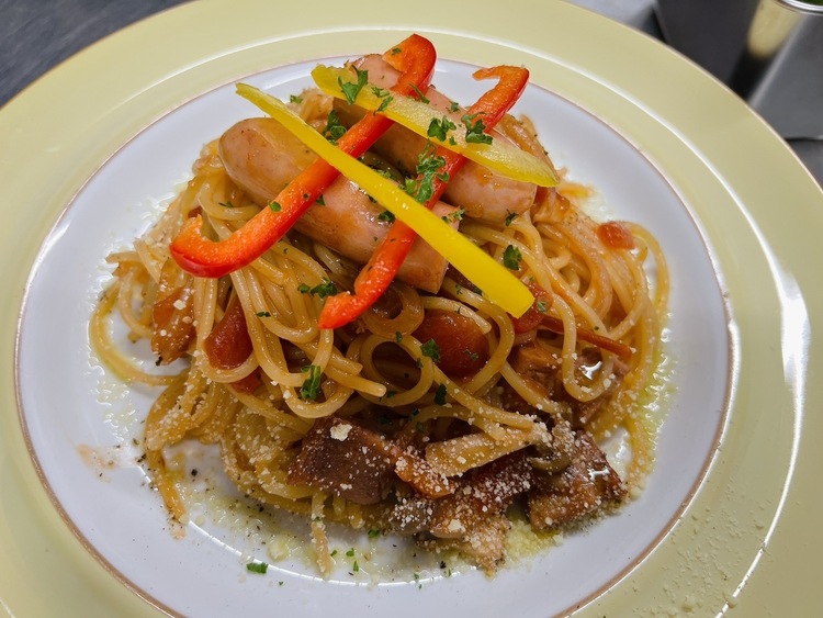 佐渡島の食材を活かしたメニューを提供！