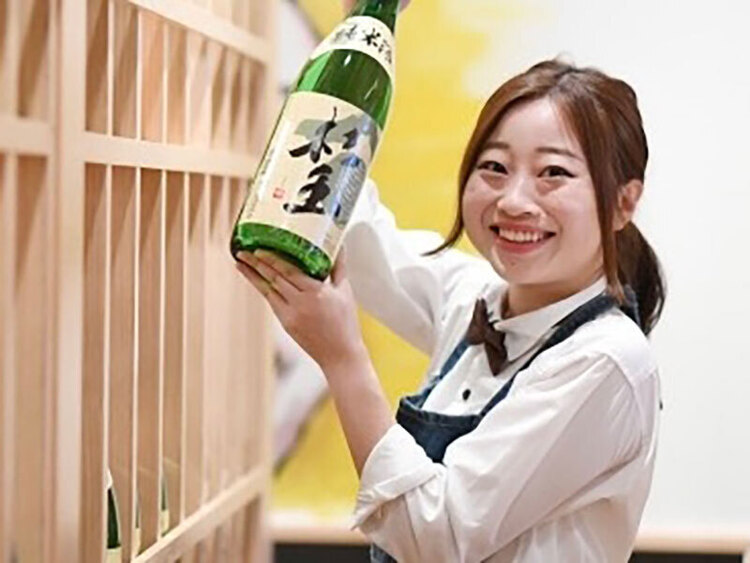 厳選した全国の日本酒も提供