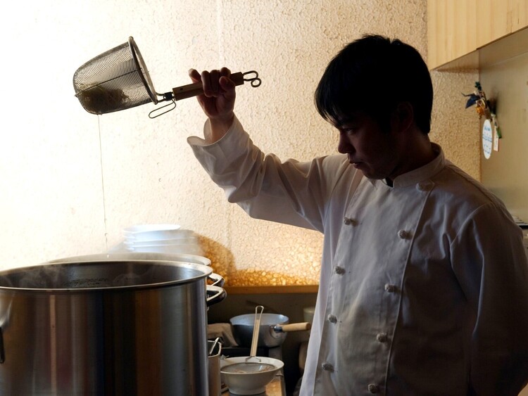 拘りの黄金出汁スープ☆究極の一杯をご提供