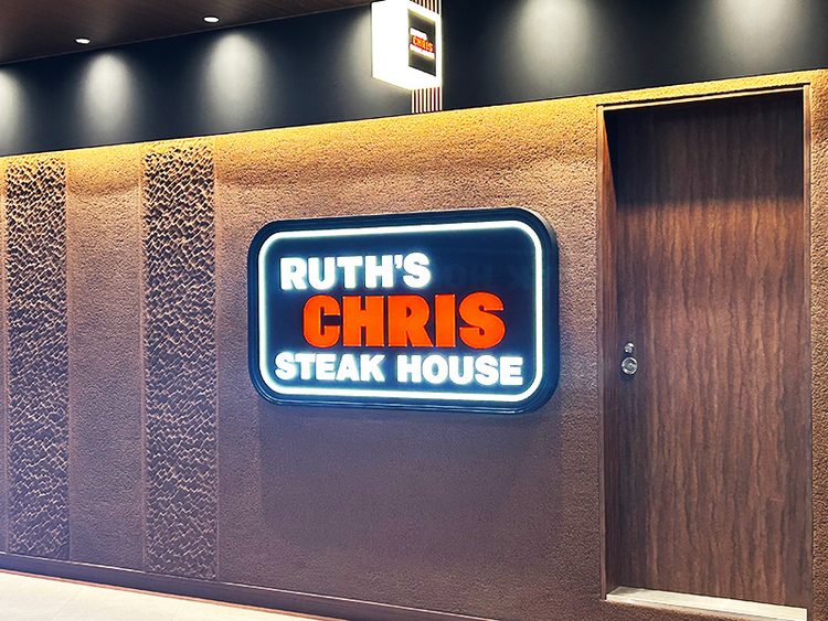 とても綺麗な店内で働けます◎