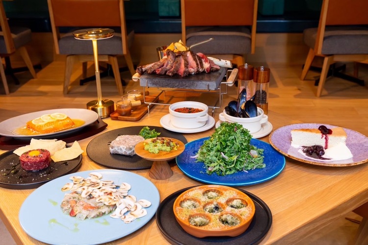 おしゃれなcafe🍹×ビストロ🍷