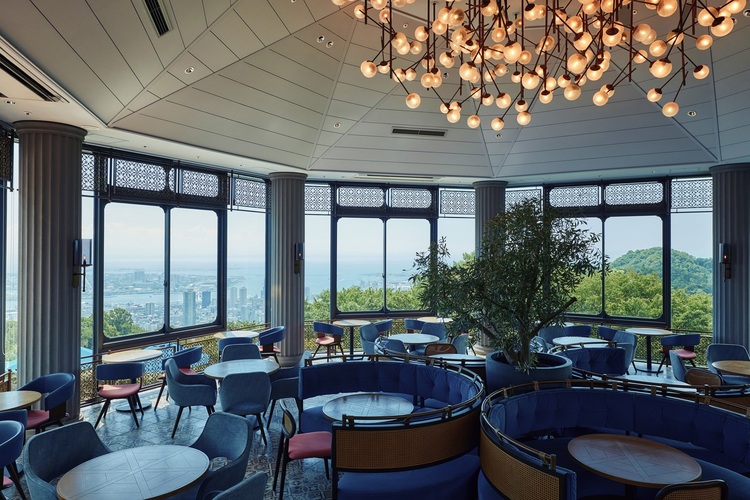 内装もゴージャスでエレガントな空間