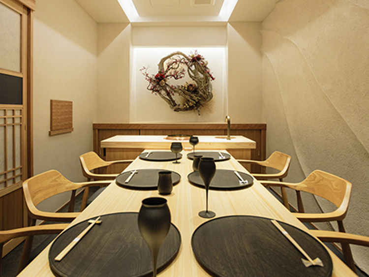 英語接客も身に付く！世界を相手にする仕事