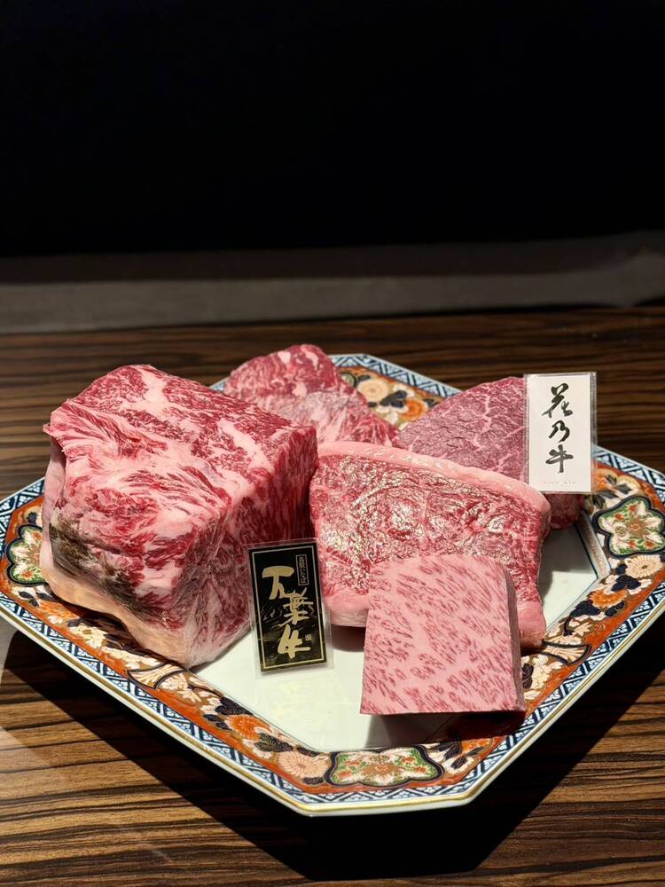「鳥取いなば万葉牛」などブランド牛を提供