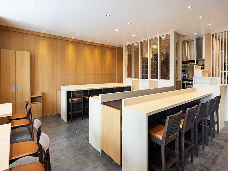 月8日休×22時閉店でプライベートも充実