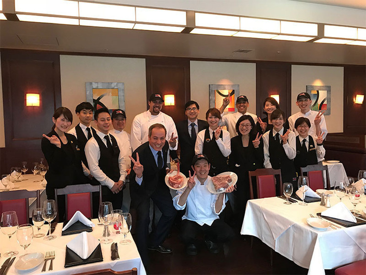 協力しながらお店を盛り上げてます🙆‍♂