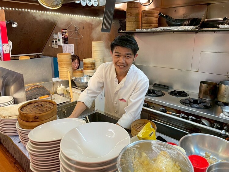 賞与年2回・月給30万円〜・昇給年2回