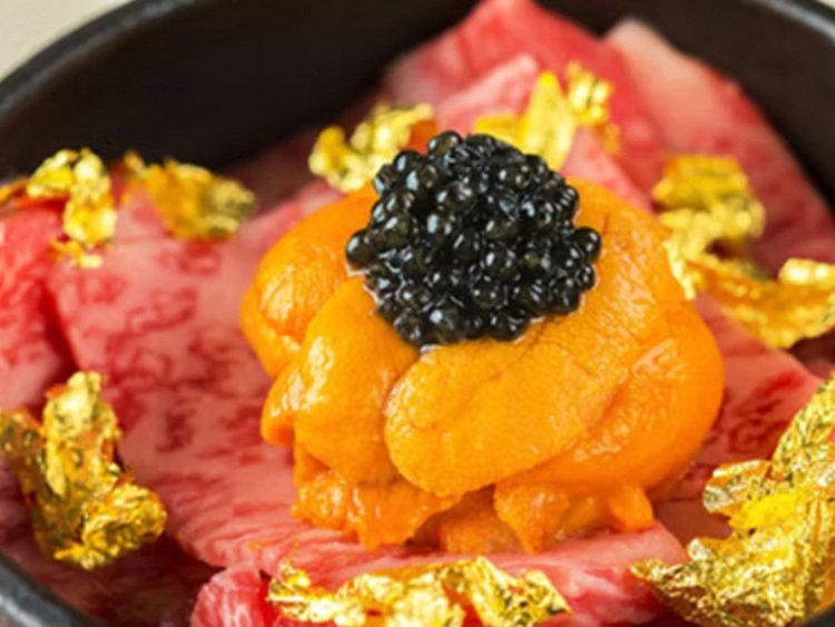 KOSO特製の生肉料理を一緒に開発！