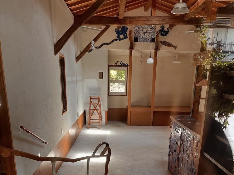 カウンター14席だけの小さなお店