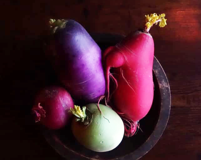 契約農家から届く野菜は、珍しいものも多数