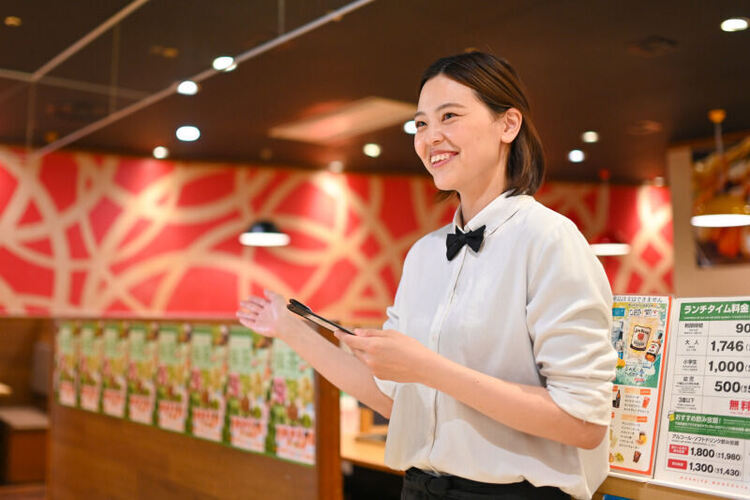 幅広くスタッフ募集中♪