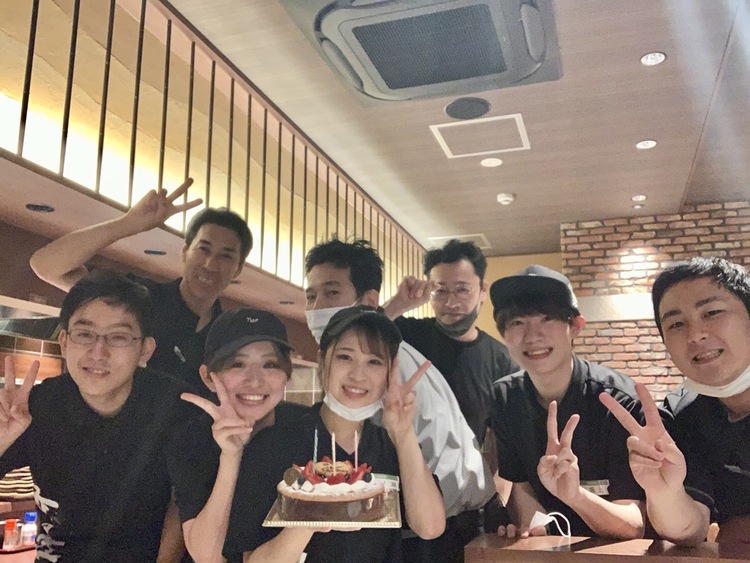 竹乃屋 福岡空港店 滑走路を眺めながら楽しめるメニュー豊富な居酒屋 の求人情報 求人 飲食店 Com