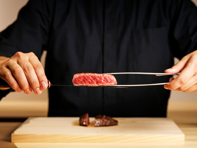 炭火と和牛が織りなす「究極の割烹」が誕生