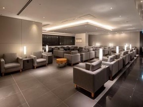 成田空港ラウンジでの勤務！