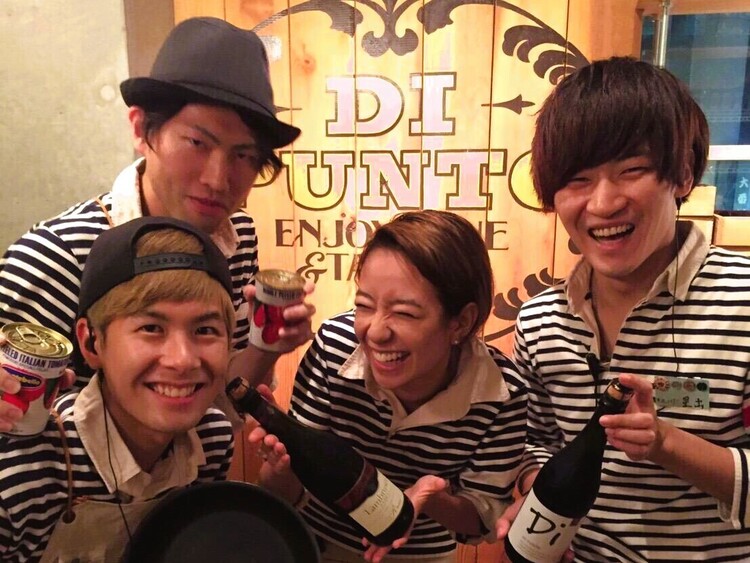 適度なノリと明るさの酒場