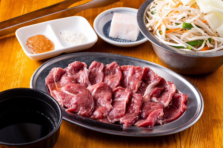 おすすめは基本の生ラム野菜セット！