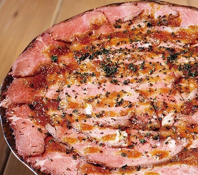 圧倒的一番人気の牛たたきは絶品◎