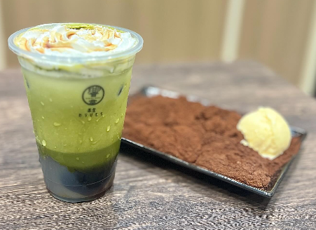 SNSのフォロワー多数！メディアでも話題