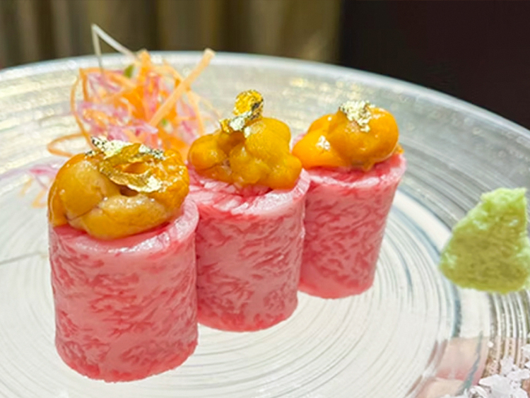 盛り付けなどもアイデアを出し合います