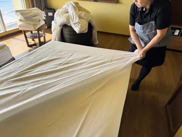 私たちと一緒に働きましょう！