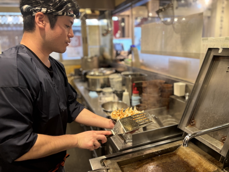 店舗管理やチームづくりもお任せします