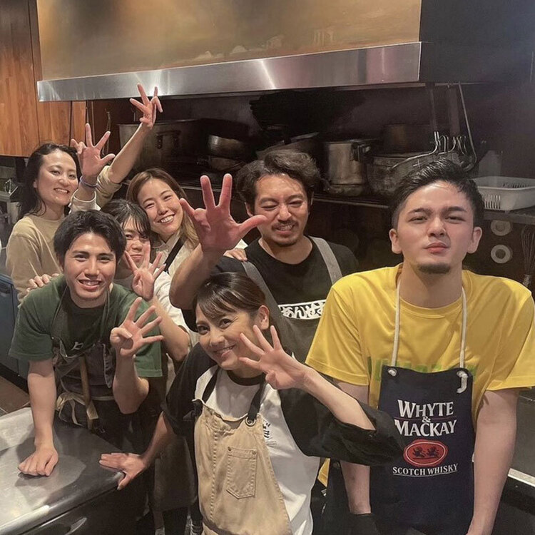 スタッフみんな仲良しです◎