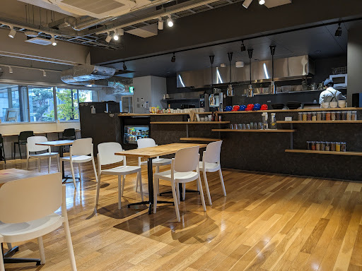 ノマチカフェは街の交流拠点としての役割も