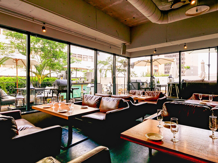 系列）神戸に7業態8店舗を展開中の企業