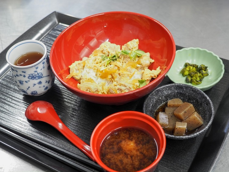 あたたかい雰囲気の店内